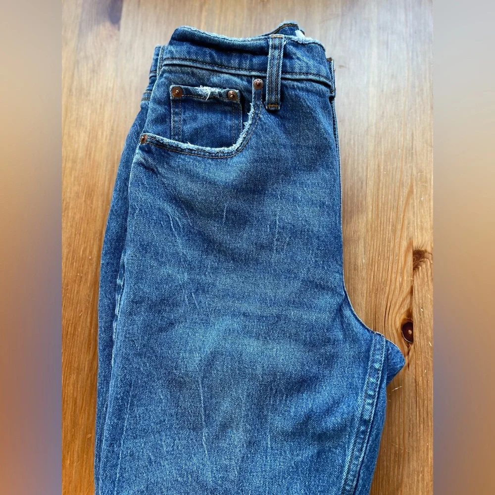 Abercrombie & Fitch The 90’s Straight Jeans - Picture 7 of 9